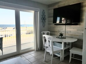 Dining - Oceanfront 1-bedroom condo on North Beach with a pool! (Hampton)