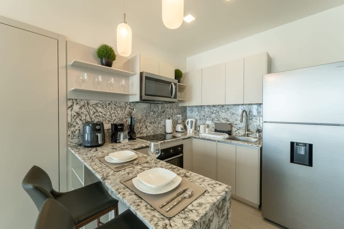 Fridge, microwave, oven, stovetop