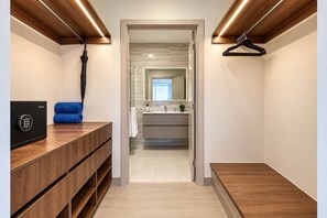 Interior - 2BR Costa del Este Condo | Pool, Gym & Sauna (Panamá)