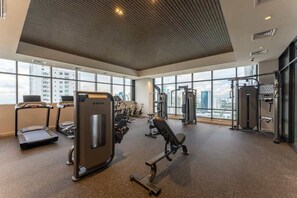 Fitness facility - 1-Bedroom Coastal View Apartment in Panama City (Panamá)