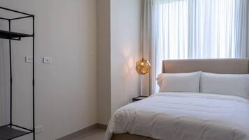 2 bedrooms, iron/ironing board, WiFi, bed sheets