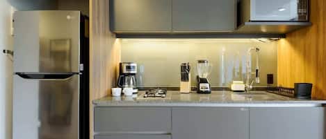 Fridge, microwave, oven, stovetop