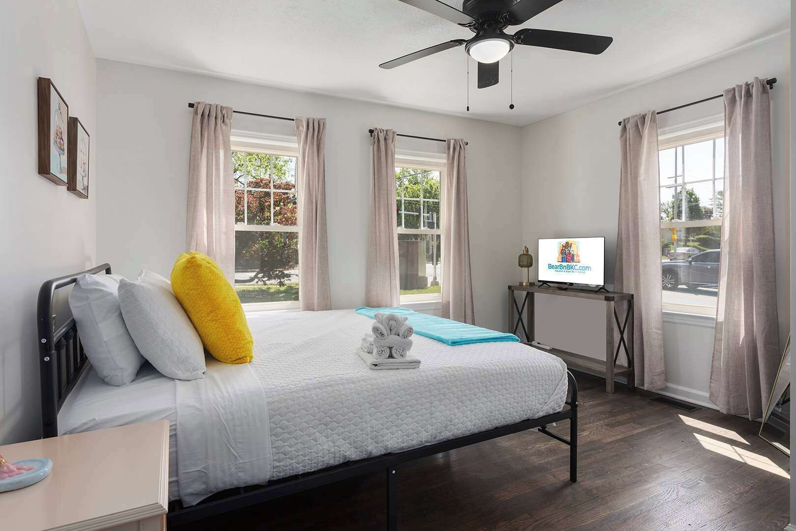 Iron/ironing board, travel crib, WiFi, bed sheets