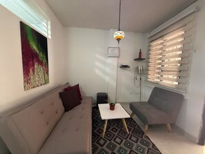 Living area - Caney Traveller House 101 (Cali)