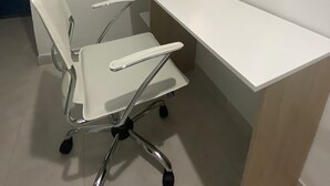 Uklassifisert bilde, 2 av 8, knapp