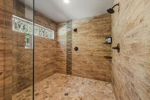Hair dryer - Tahoe Après Haus | Sauna, Hot Tub & Chef Kitchen (South Lake Tahoe)