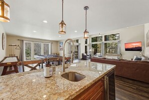 Interior - Tahoe Après Haus | Sauna, Hot Tub & Chef Kitchen (South Lake Tahoe)