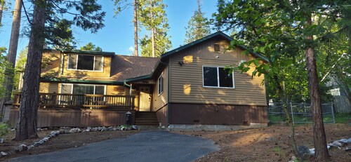 Pinecrestarearentals #15 Big beautiful mountain cabin!