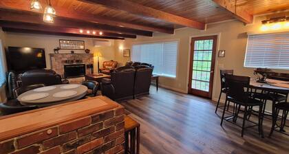 Pinecrestarearentals #15 Stunning! 3rd night free till 6/15 Just Book 2nights.