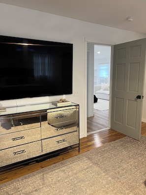 Interior - Cozy 3-bedroom house in charming Tobyhanna with AC and fitness room (Tobyhanna)