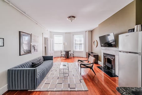 Smart TV. Moonlight Beacon Hill Sonata