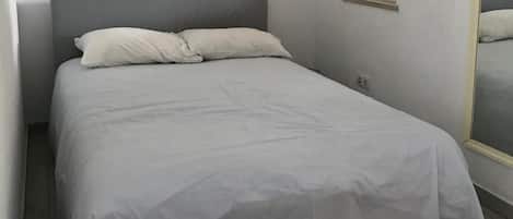 3 habitaciones, wifi gratis y ropa de cama