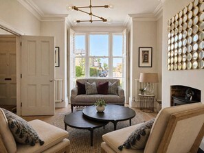 Living area - Beautiful city centre Victorian home with hottub | Sleeps 14 (Colchester essex)