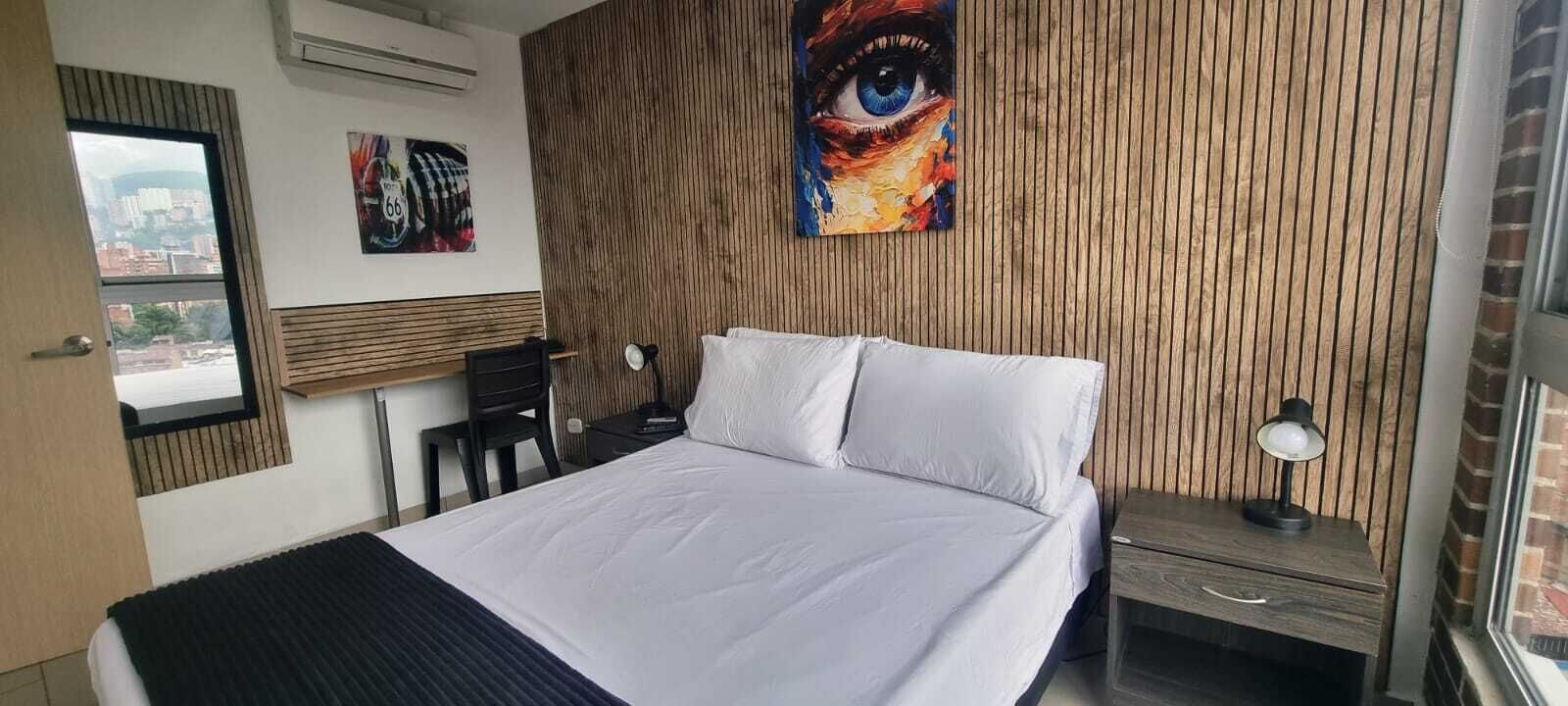Caja de seguridad en la habitación y cortinas blackout 
