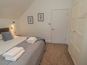 3 bedrooms, individually decorated, individually furnished, free WiFi - Harvest Cottage 2 (Berwick-upon-Tweed)