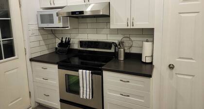 Montreal Rental 4 BRs/2.5 Bathrooms + Parking