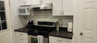 Montreal Rental 4 BRs/2.5 Bathrooms + Parking