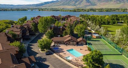 Lakeside Getaway LS14A | Hot Tub | Dog-Friendly