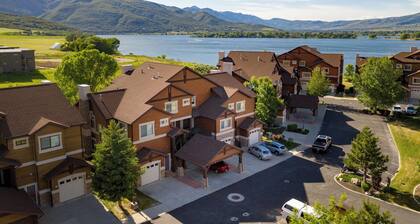 Lakeside Cove Retreat LS18|Hot Tub |Pool |Pineview