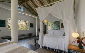WiFi, bed sheets
