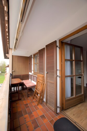 Gemütliche ****-Ferienwohnung mit Bergblick, Balkon, 2 Badezimmern und Gäste-WC
