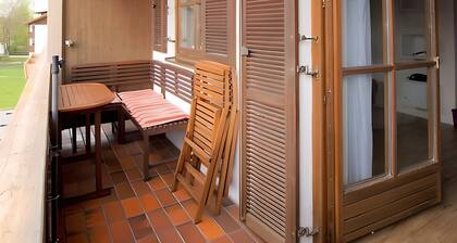 Gemütliche ****-Ferienwohnung mit Bergblick, Balkon, 2 Badezimmern und Gäste-WC