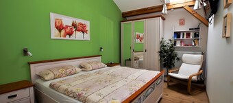 Cozy **** vacation apartment with mountain view, balcony, 2 bathrooms and guest WC
