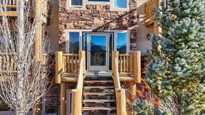 Exterior detail - The Lodge MH1407 | Hot Tub | Golf | Pool | Game Rm (Eden)
