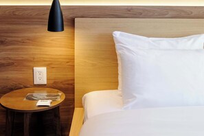 2 bedrooms, iron/ironing board, WiFi, bed sheets - w* | Deluxe 2BR w/ Private Terrace in Hipodromo (Ciudad de México)