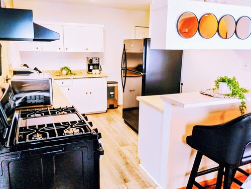 Nice Spacious 3 Bedroom 2 Bathroom Ranch Home