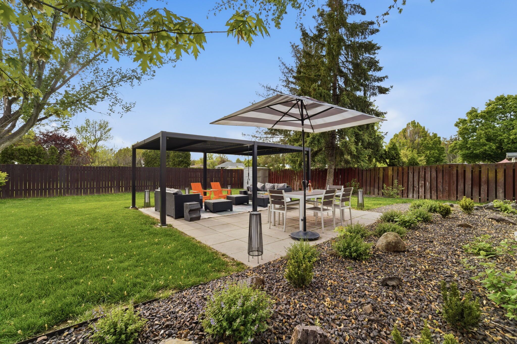 Outdoor dining