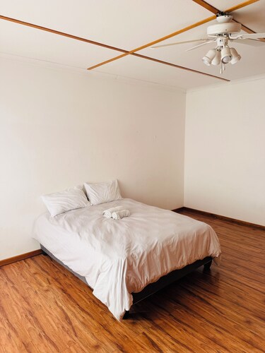 Soothing 3-bedroom apartment in amazing Luderitz city center