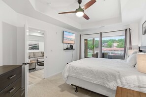 WiFi, bed sheets - Stylish 3BR Condo - LAKE VIEW - Lake Ozark (Missouri)