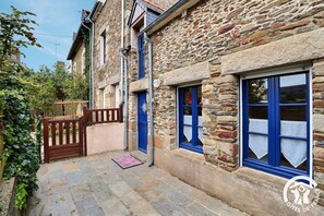 Exterior - Vrbo Property (CANCALE)