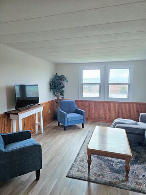 Living area - Highway Haven is a welcoming stop for travelers and families exploring PEI. (Pleasant Valley)