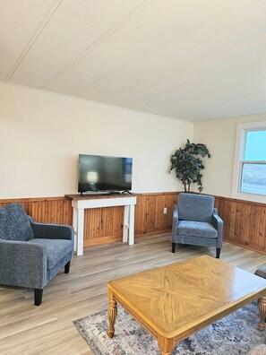 Living area - Highway Haven is a welcoming stop for travelers and families exploring PEI. (Pleasant Valley)