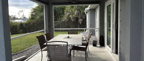 Outdoor dining