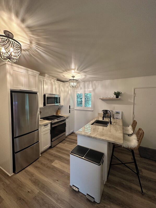 Microwave, oven, stovetop, dishwasher