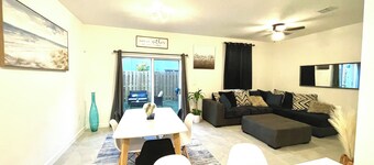 3-bedroom Townhome in serene Homestead near The Everglades and The Keys