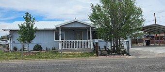 Spacious 3 bedroom and 1.5 bathroom fully fenced around for pets and childrens