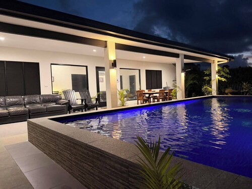 Villa Vonu - 2 Bedroom Ensuit. Your own pool, secured landscape near the beach.