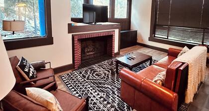 Blue Bear Haus - biking/hiking trails from condo, walking distance ski resort