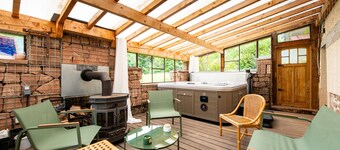 Self-catering group gîte for 30 people with swimming pool and jacuzzi
