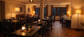 Self-catering group gîte for 30 people with swimming pool and jacuzzi