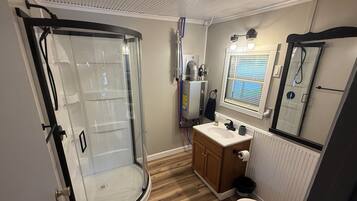Shower, towels
