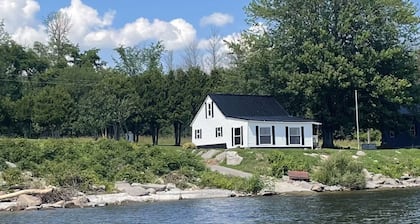 Lake Ontario Waterfront Cottage | Kayaks, Fire Pit & Peaceful Escape