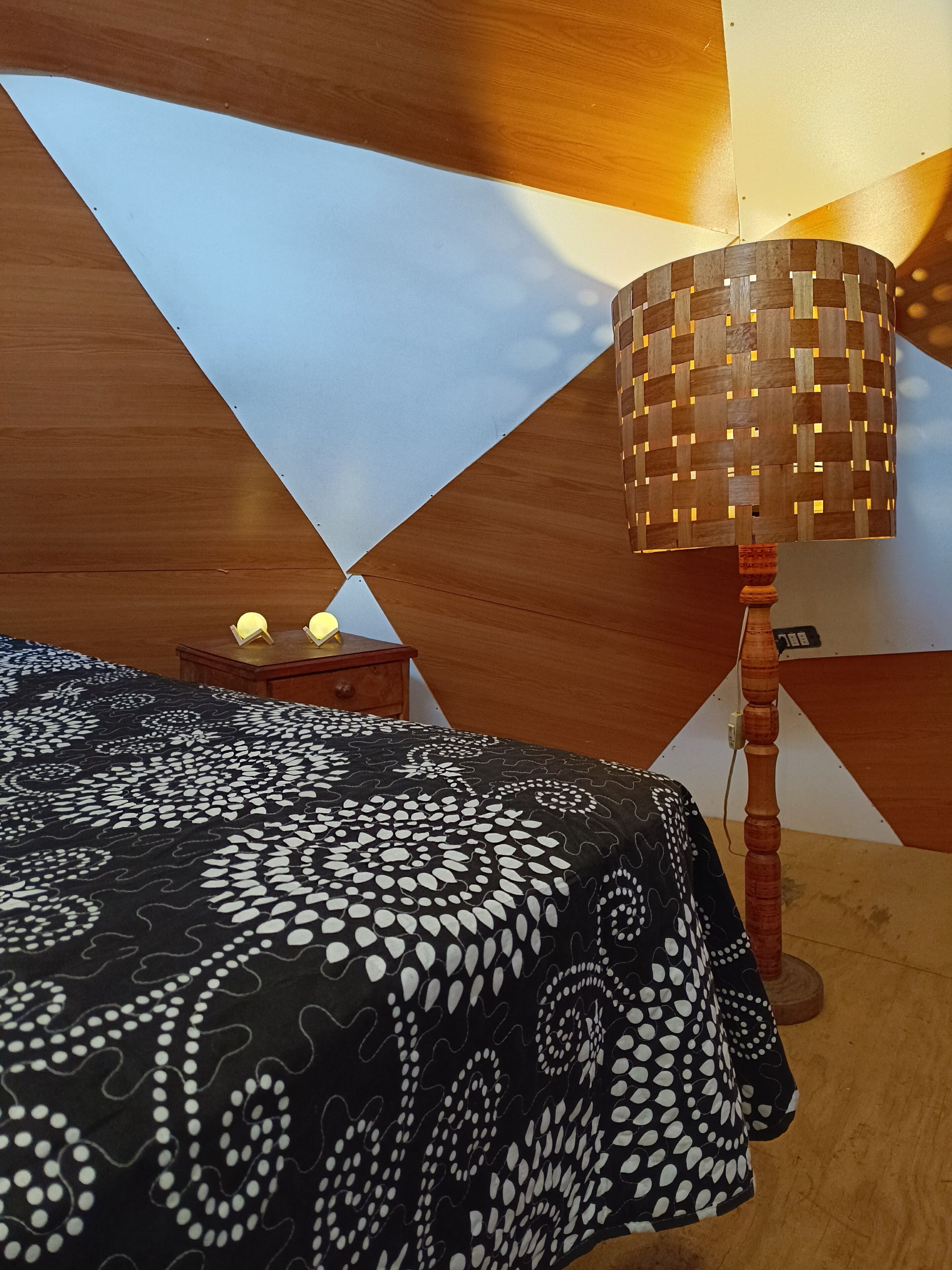 Classic Cabin, Courtyard View | Free WiFi
