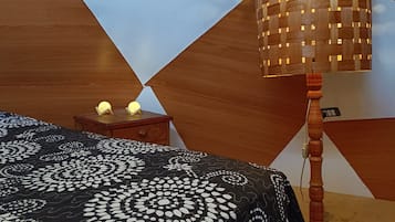 Holzhütte, Blick auf den Innenhof | Kostenloses WLAN