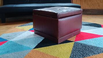 Klassiek huisje, uitzicht op binnenplaats | Interieur