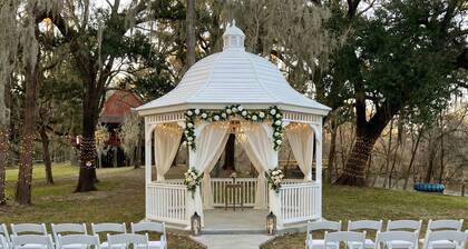 Mount Olive Ranch Sleeps 60